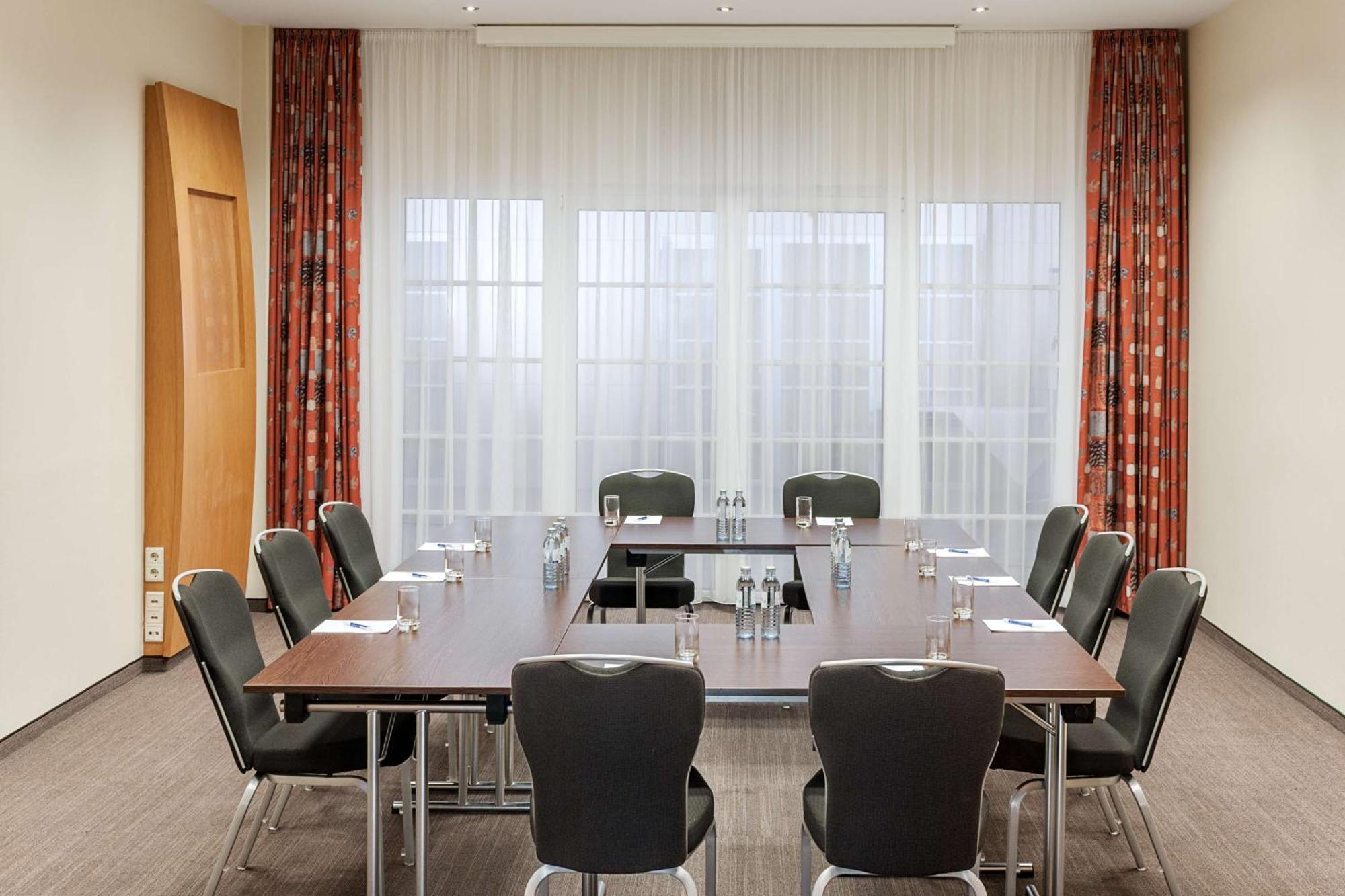 Nh Vienna Airport Conference Center Hotel Schwechat Ngoại thất bức ảnh Meeting room