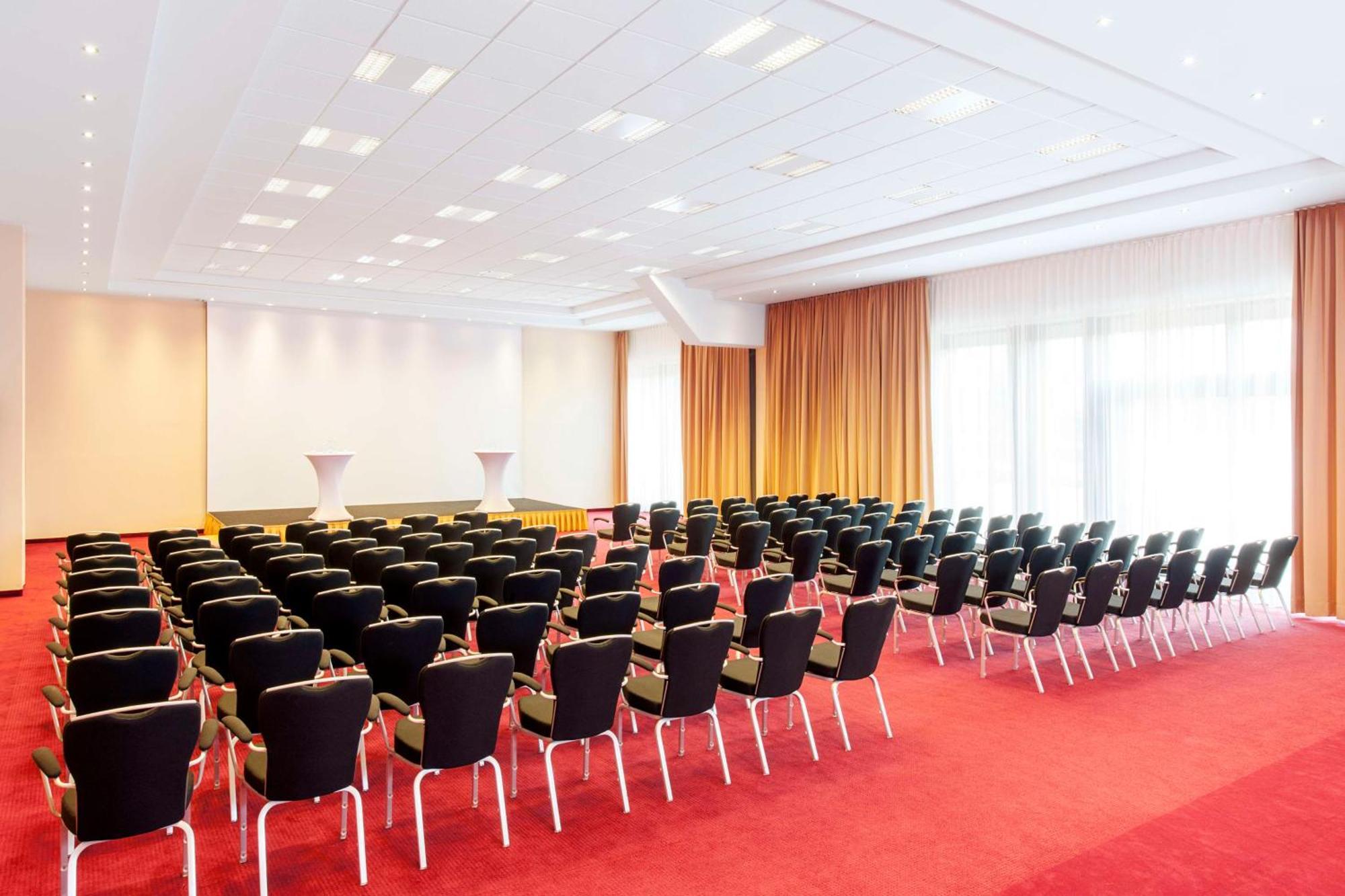Nh Vienna Airport Conference Center Hotel Schwechat Ngoại thất bức ảnh Meeting room