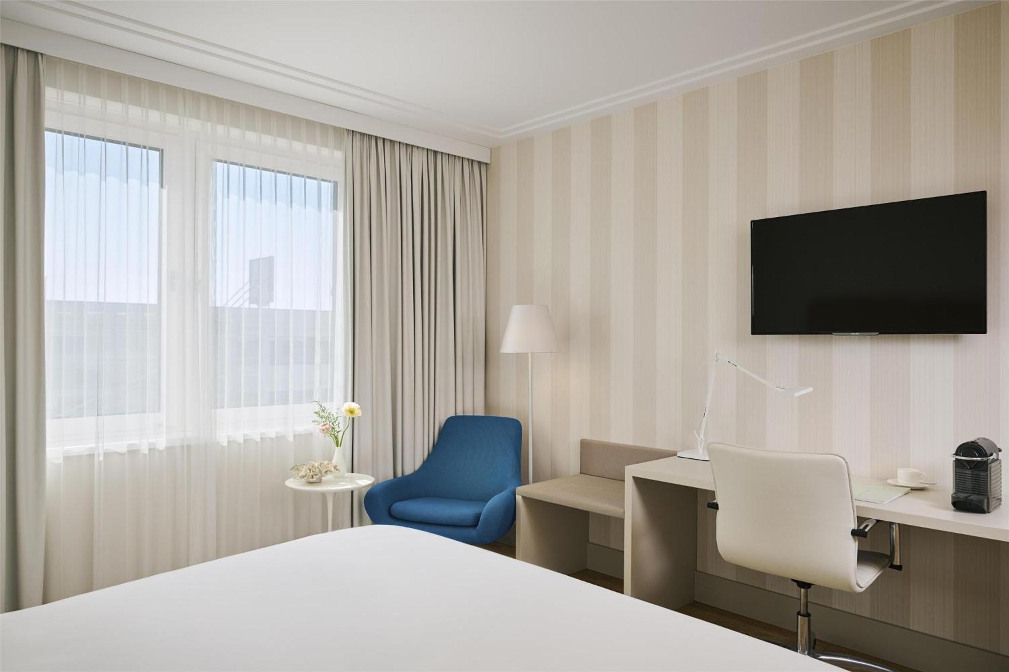 Nh Vienna Airport Conference Center Hotel Schwechat Ngoại thất bức ảnh