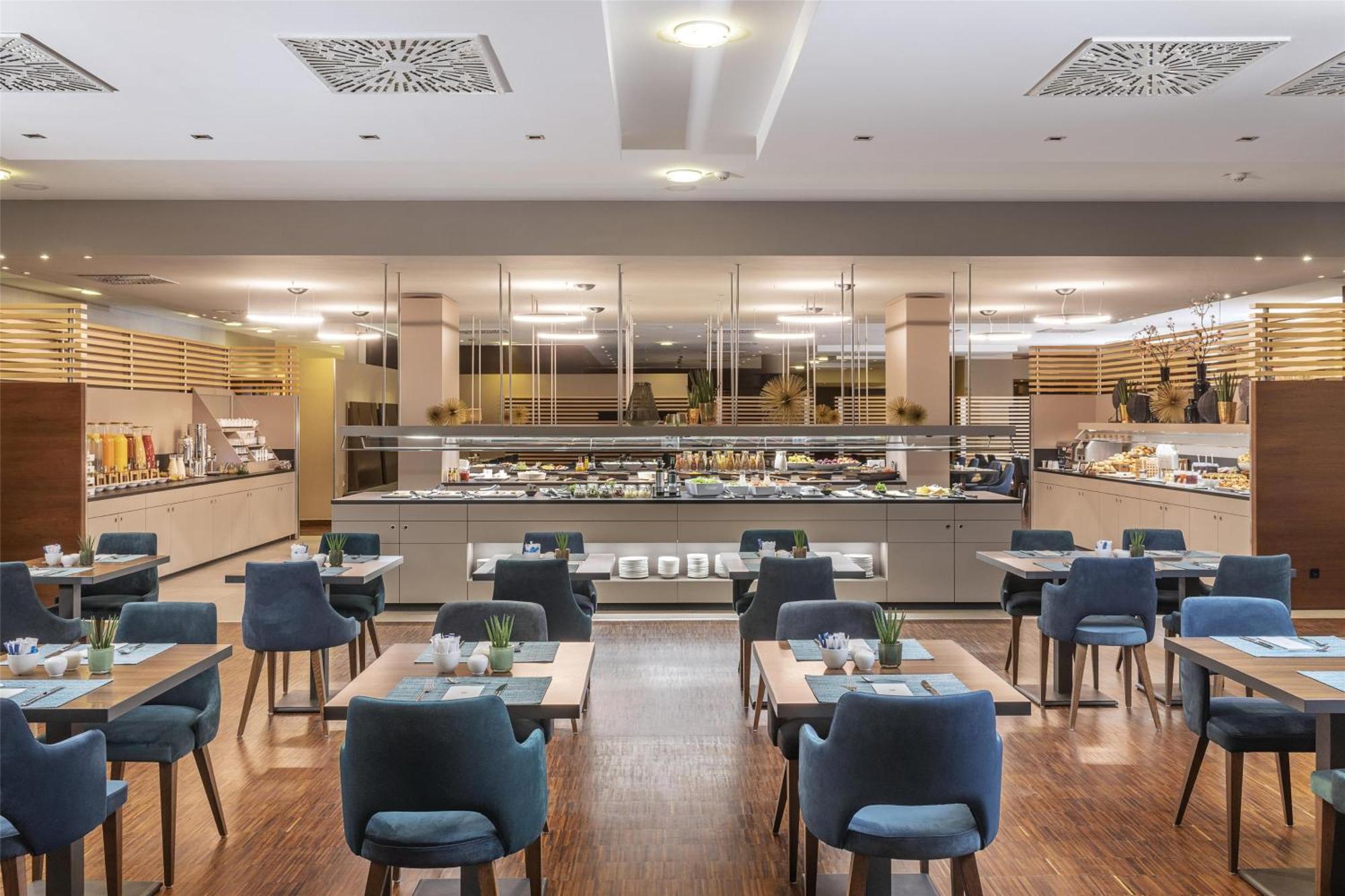 Nh Vienna Airport Conference Center Hotel Schwechat Ngoại thất bức ảnh